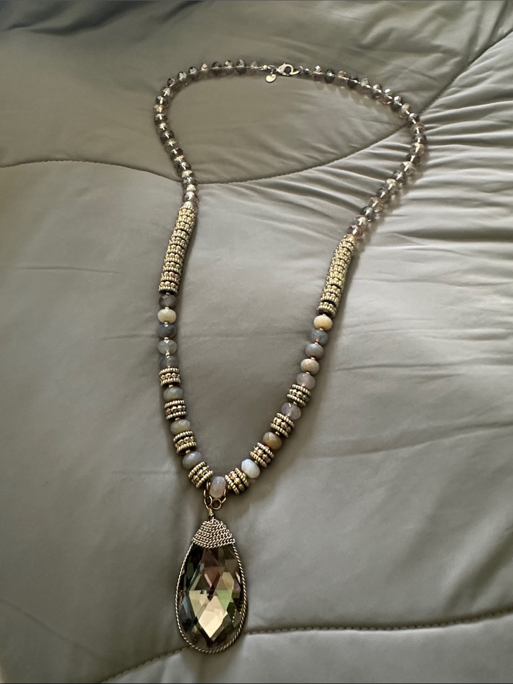 Gold-Tone Teardrop Pendant Beaded Necklace - Gray/Gold